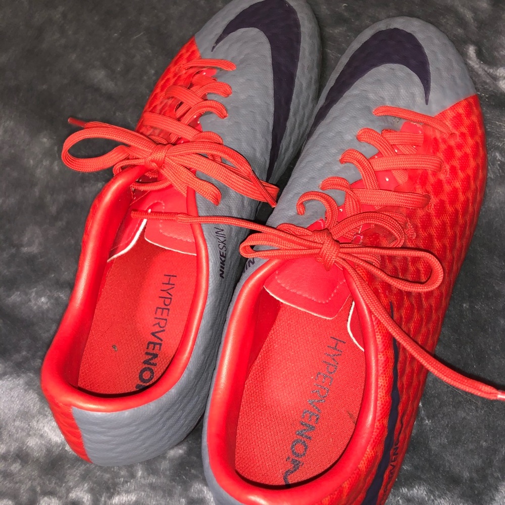 Nike Cleats Size 8.5 US